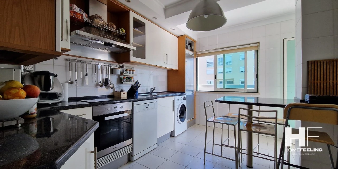 Apartamento T3 para Venda em Carnaxide e Queijas Foto 24