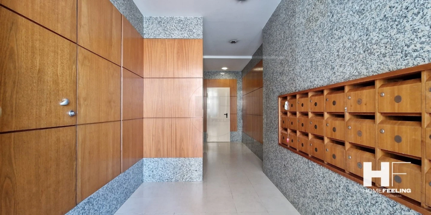 Apartamento T3 para Venda em Carnaxide e Queijas Foto 25