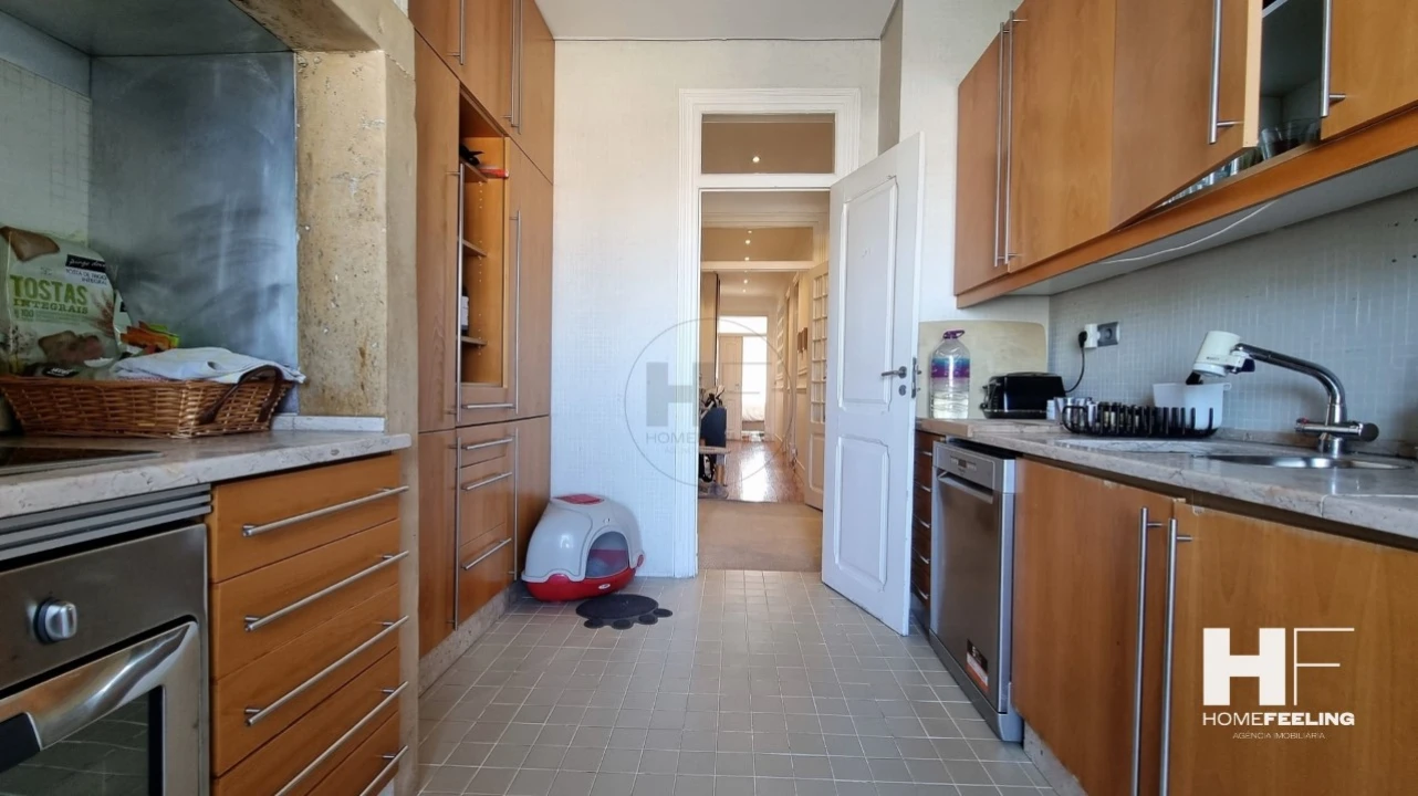Apartamento T3 para Venda em Avenidas Novas Foto 6