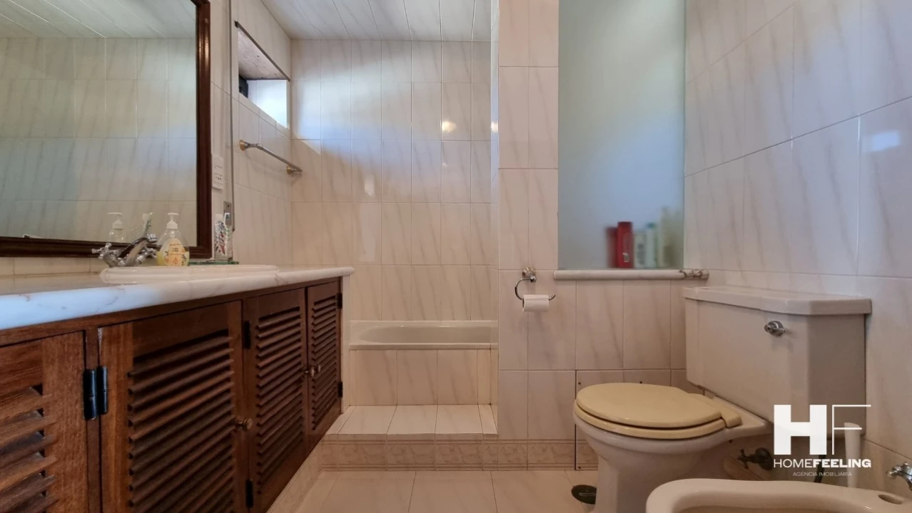 Apartamento T3 para Venda em Carcavelos e Parede Foto 14