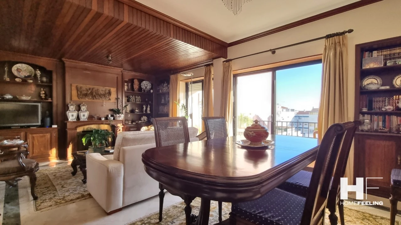 Apartamento T3 para Venda em Carcavelos e Parede Foto 20