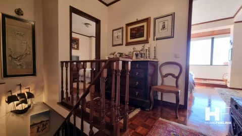 Apartamento T3 para Venda em Carcavelos e Parede