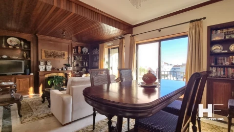 Apartamento T3 para Venda em Carcavelos e Parede