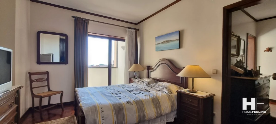 Apartamento T3 para Venda em Carcavelos e Parede Foto 9
