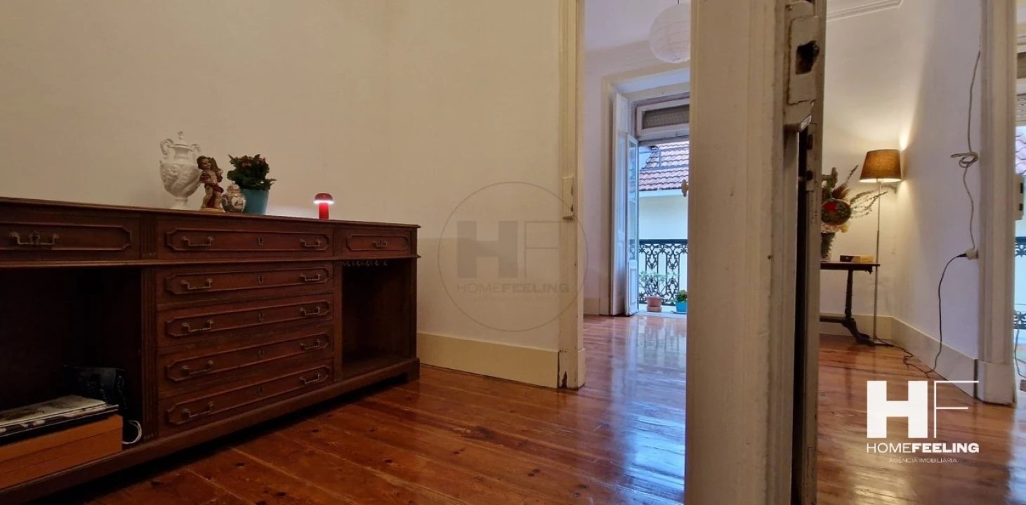 Apartamento T2 para Venda em Santo António Foto 5