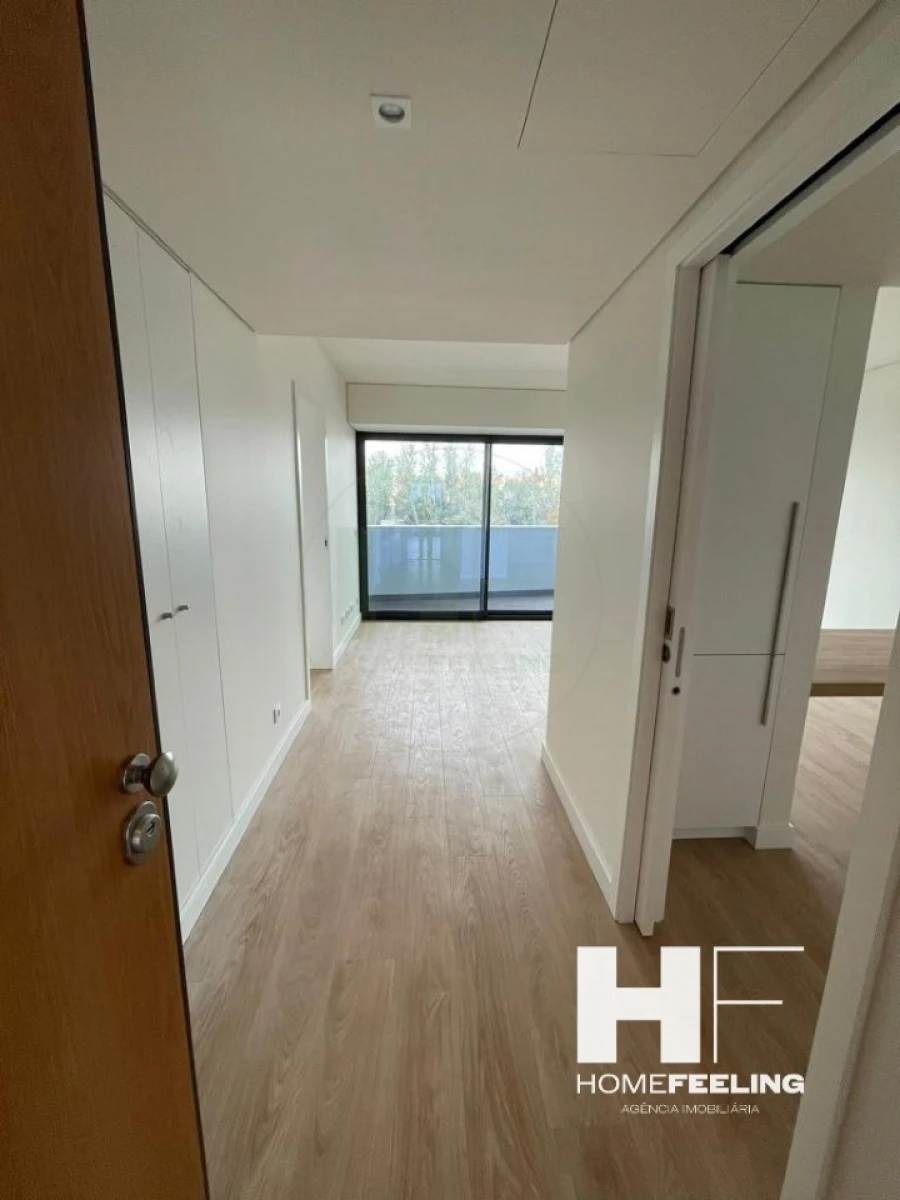 Apartamento T1 para Venda em Parque das Nações Foto 16