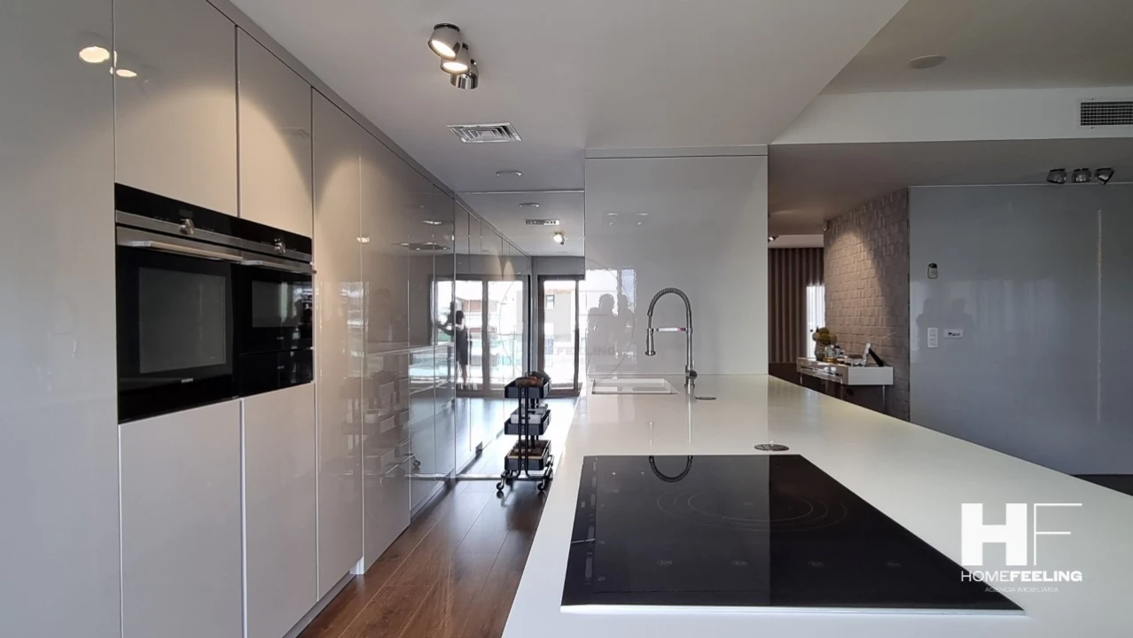 Apartamento T4 para Venda em Sacavém e Prior Velho Foto 12