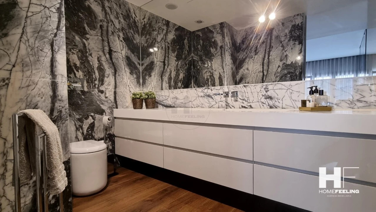 Apartamento T4 para Venda em Sacavém e Prior Velho Foto 23