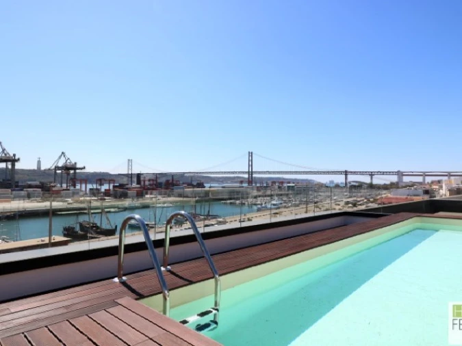 Apartamento T4 para Venda em Estrela Foto 5