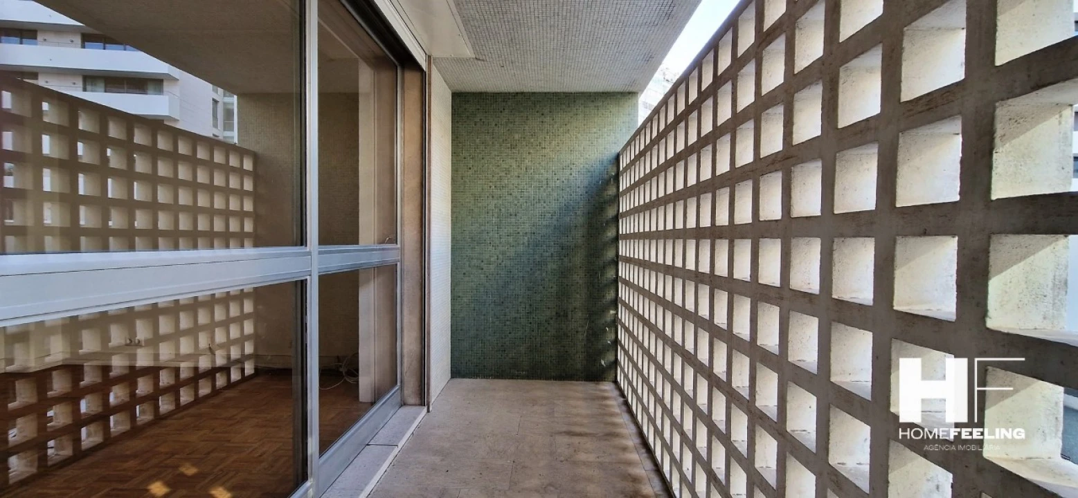 Apartamento T4 para Arrendamento em Santo António Foto 16