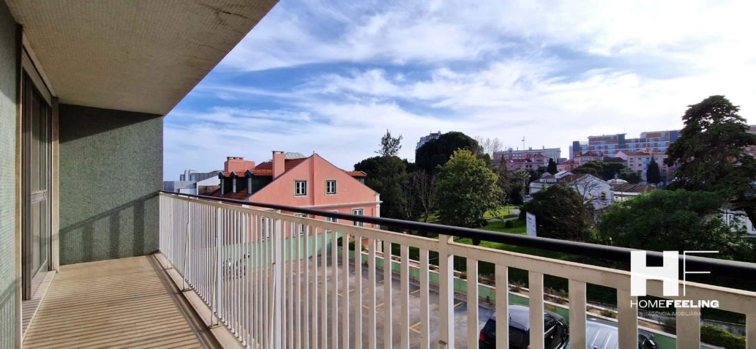 Apartamento T4 para Arrendamento em Santo António Foto 25