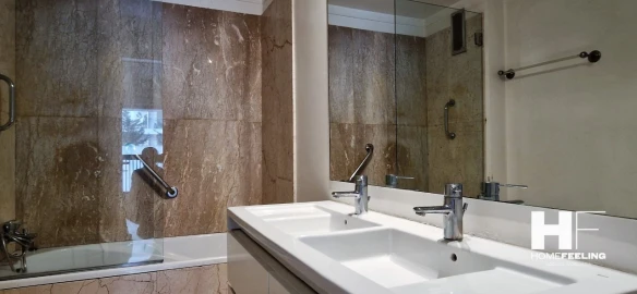 Apartamento T4 para Arrendamento em Santo António