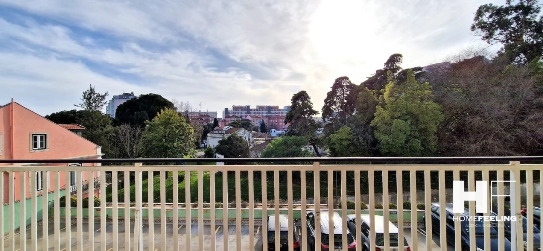 Apartamento T4 para Arrendamento em Santo António Foto 3