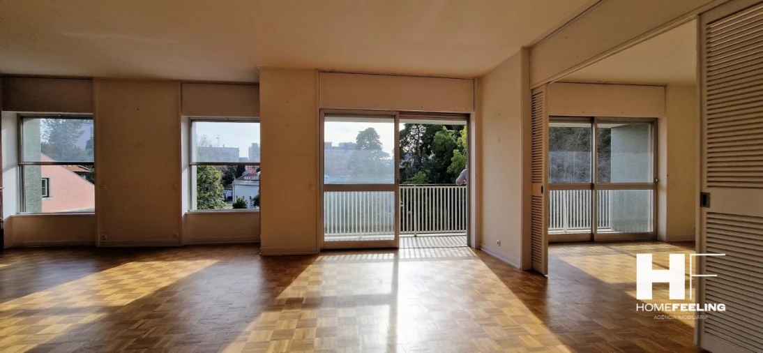 Apartamento T4 para Arrendamento em Santo António Foto 7