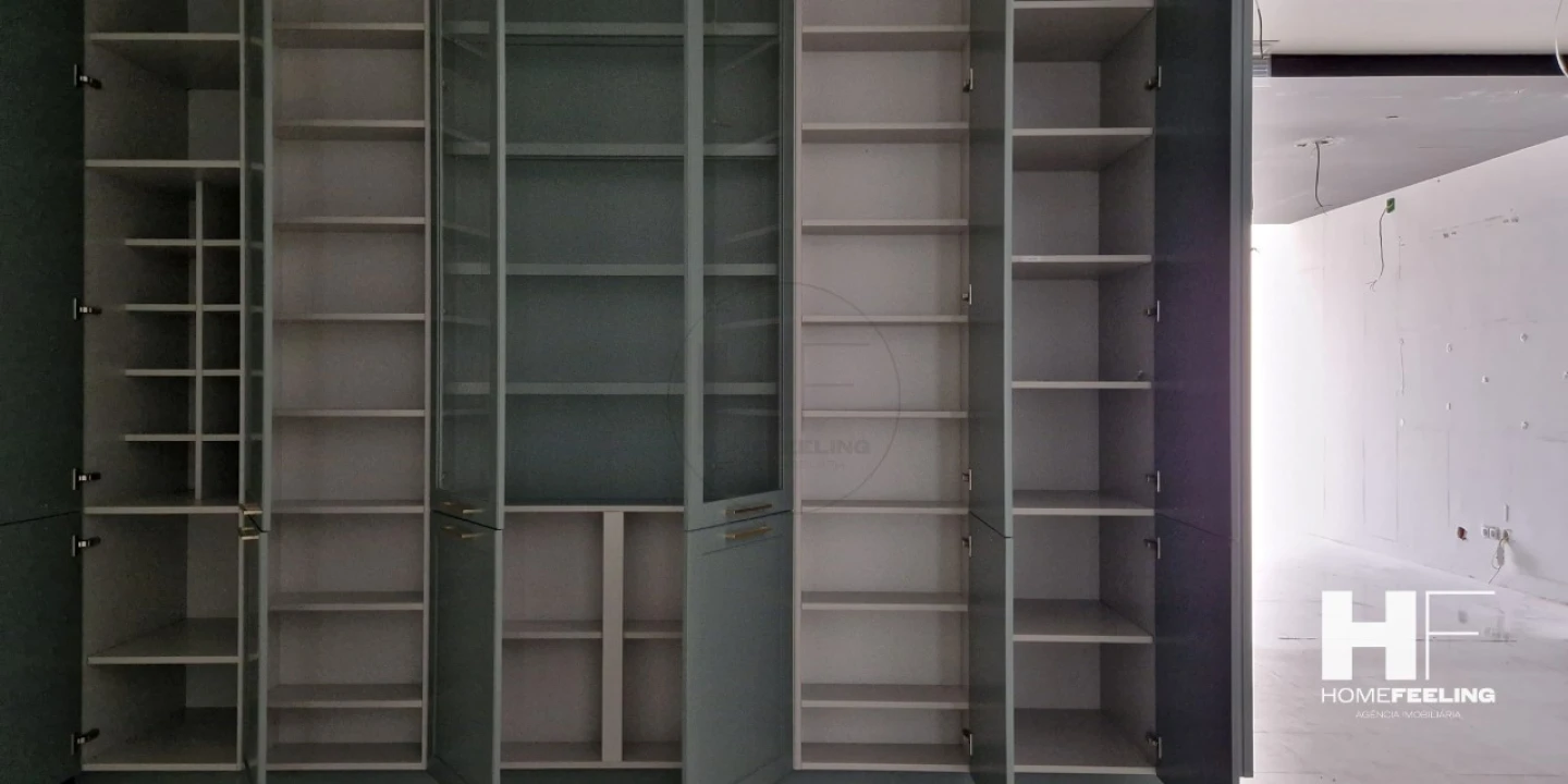 Loja para Arrendamento em Campolide Foto 21