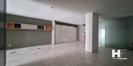 Loja para Arrendamento em Campolide