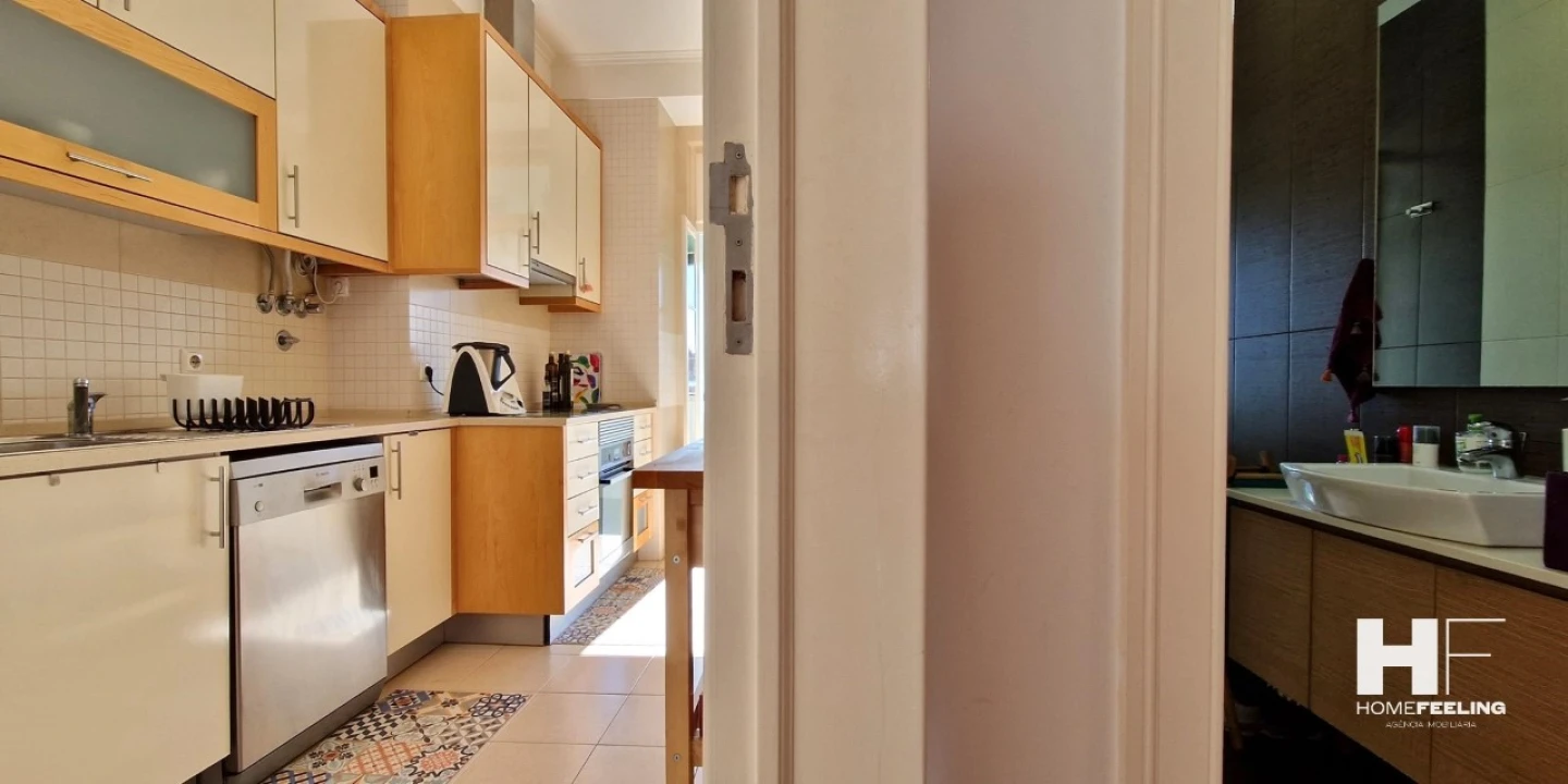 Apartamento T2 para Arrendamento em Arroios Foto 9