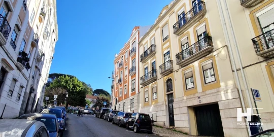 Apartamento T2 para Arrendamento em Arroios