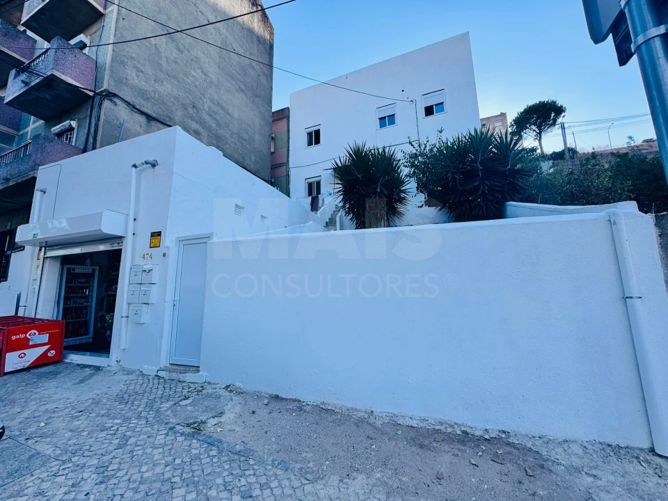 Prédio para Venda em Encosta do Sol Foto 3