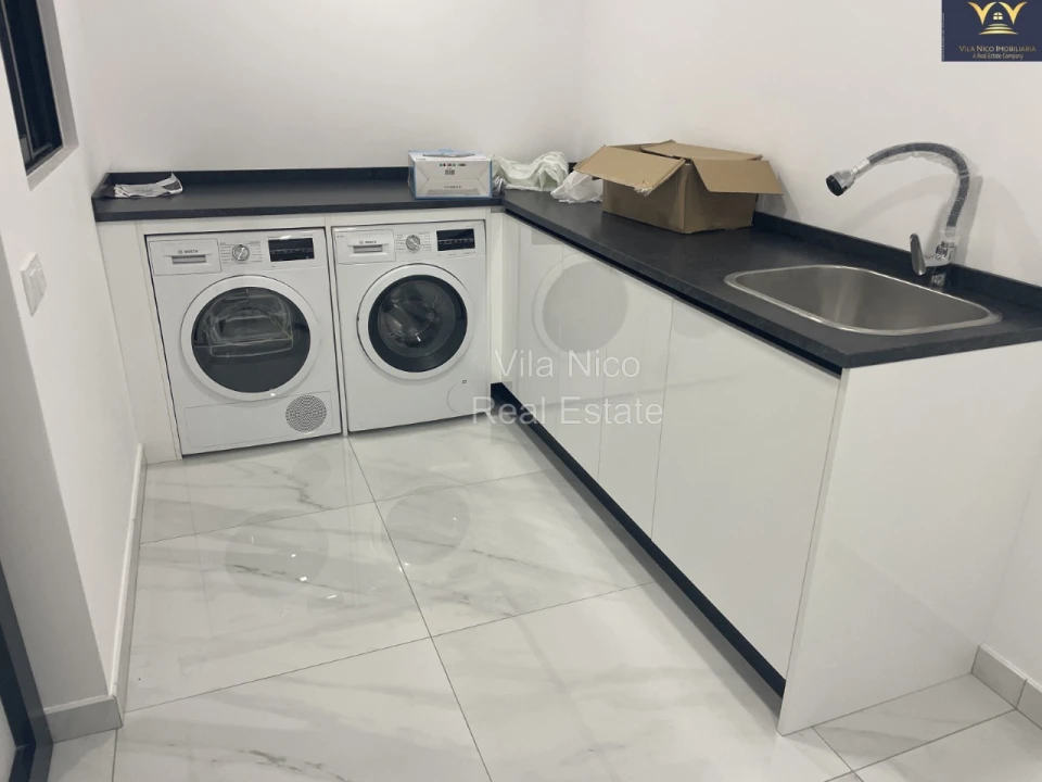 Moradia T4 para Venda em Portimão Foto 12