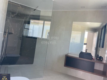 Moradia T4 para Venda em Portimão