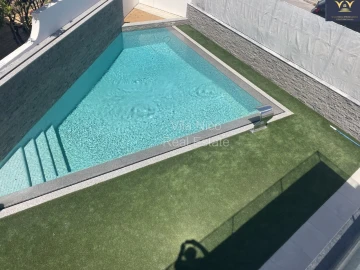 Moradia T4 para Venda em Portimão