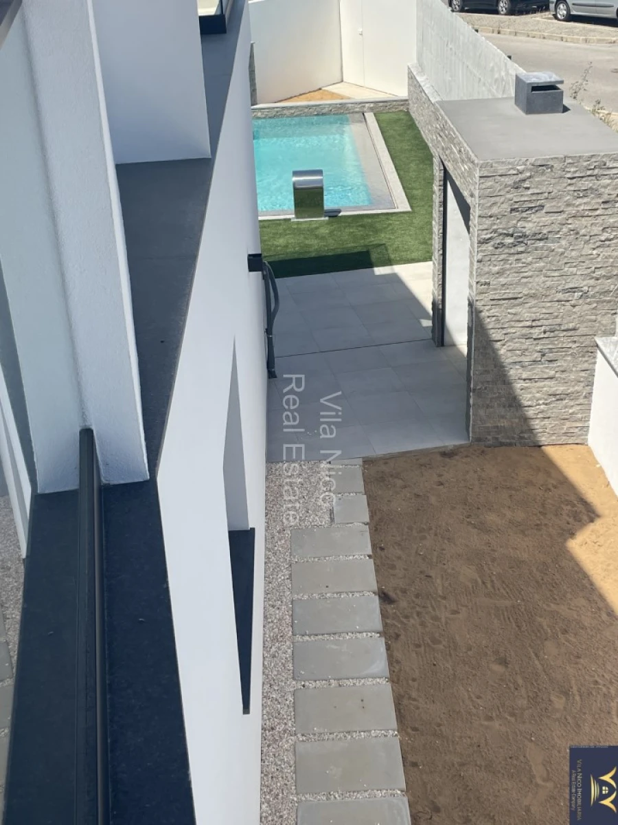Moradia T4 para Venda em Portimão Foto 40