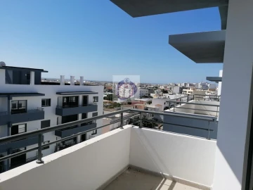 Apartamento T3 para Venda em Quelfes