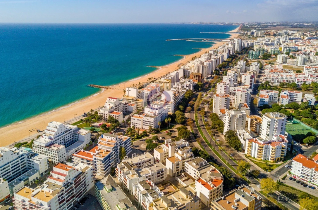 Apartamento T2 para Venda em Quarteira Foto 13