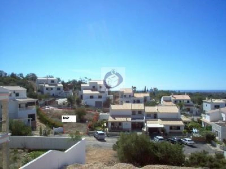 Terreno para Venda em Moncarapacho e Fuseta Foto 1