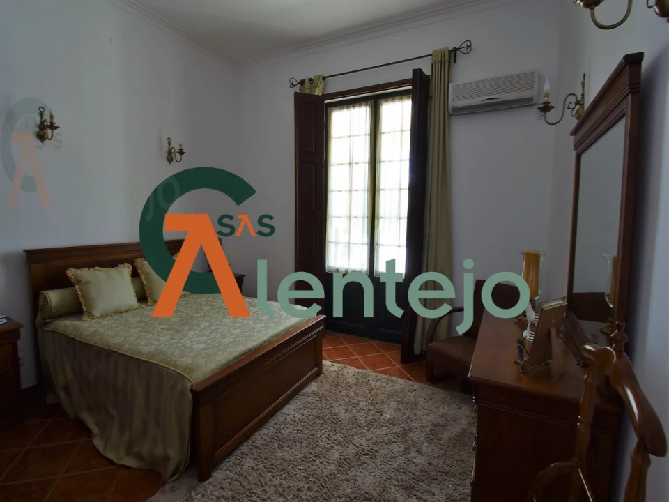 Quinta T4 para Venda em Assunção, Ajuda, Salvador e Santo Ildefonso Foto 17