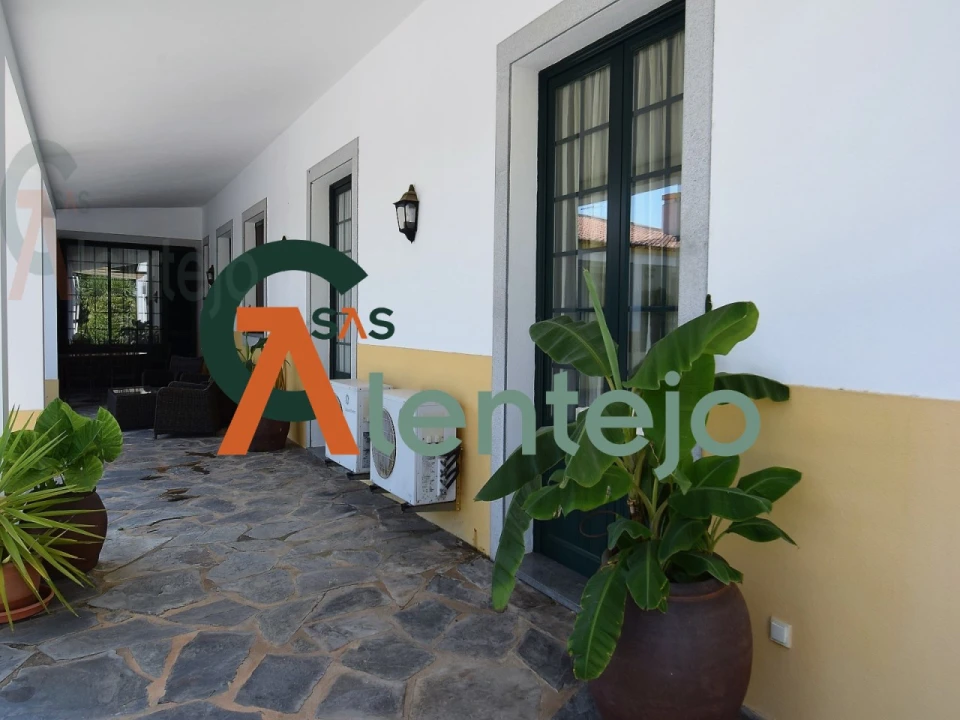 Quinta T4 para Venda em Assunção, Ajuda, Salvador e Santo Ildefonso Foto 6