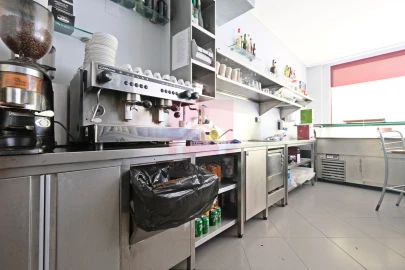 Negócio para Cedência de Quotas em Mafamude e Vilar do Paraíso