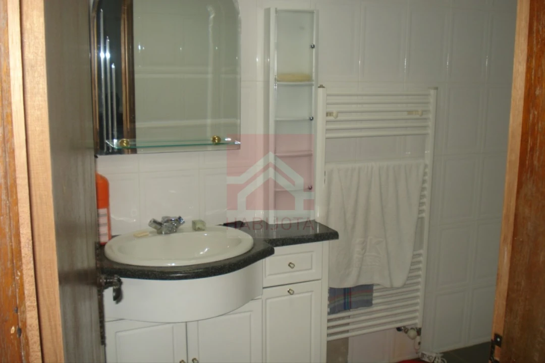 Quinta T3 para Venda em Baguim do Monte (Rio Tinto) Foto 35