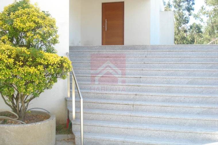 Quinta T3 para Venda em Baguim do Monte (Rio Tinto) Foto 1