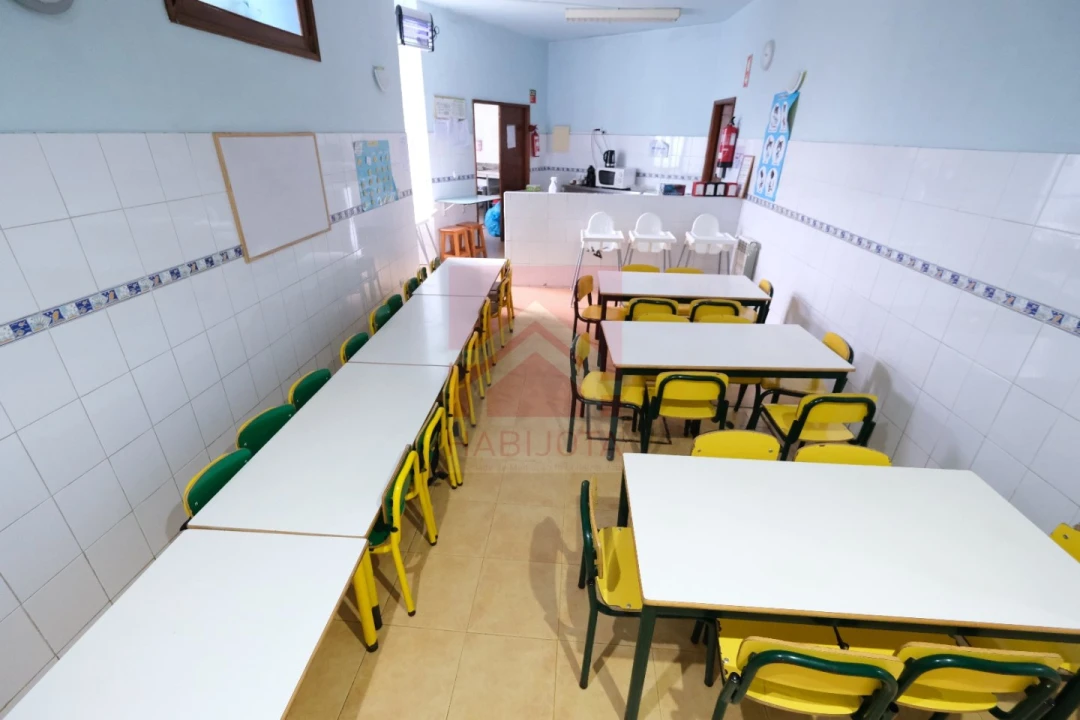 Prédio para Venda em Rio Tinto Foto 17