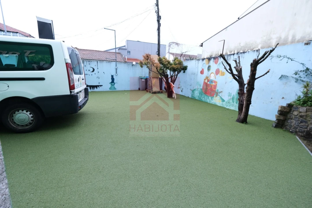 Prédio para Venda em Rio Tinto Foto 29