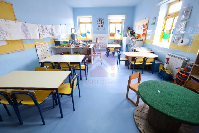 Prédio para Venda em Rio Tinto Foto 12