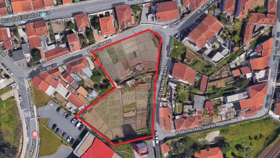 Terreno para Venda em Rio Tinto