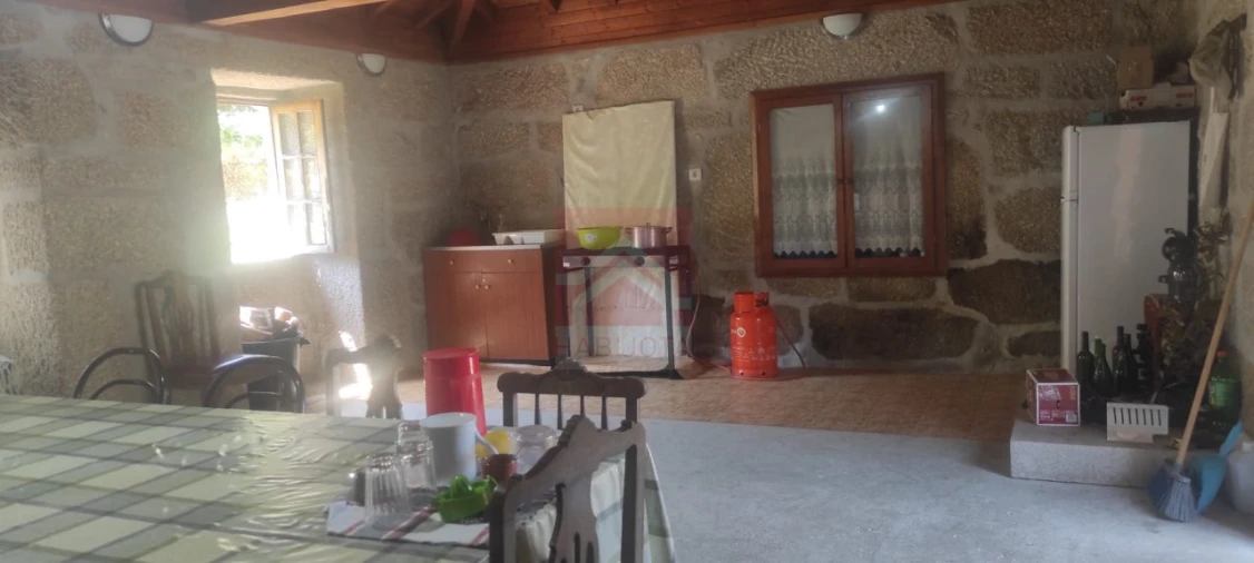 Quinta T3 para Venda em Cinfães Foto 16