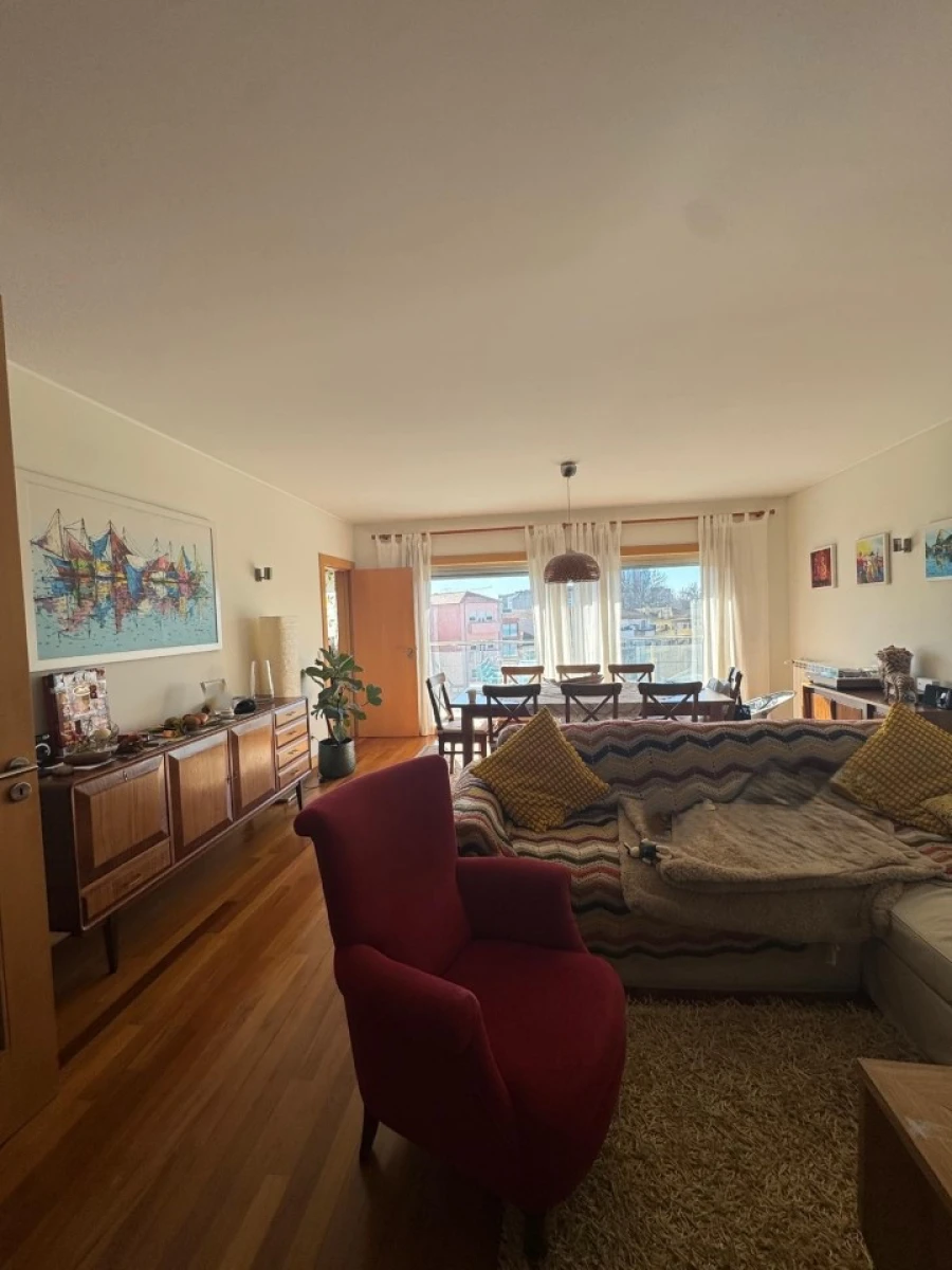 Apartamento T4 para Venda em Cedofeita, Santo Ildefonso, Sé, Miragaia, São Nicolau e Vitória Foto 3