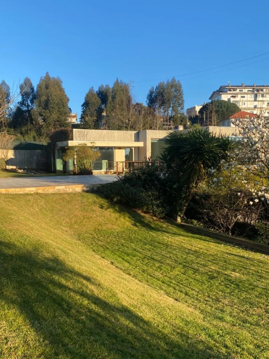 Moradia T3 para Arrendamento em Grijó e Sermonde Foto 15