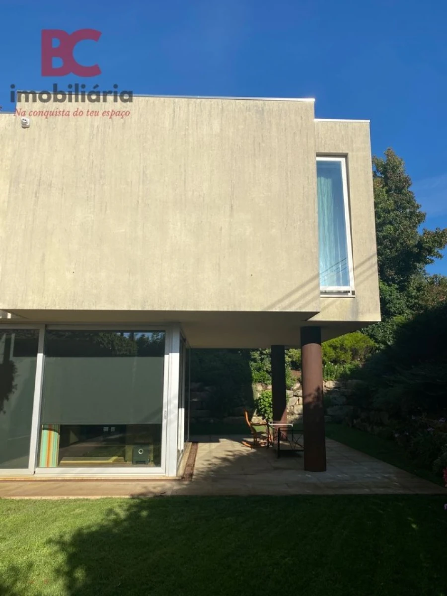 Moradia T3 para Arrendamento em Grijó e Sermonde Foto 7