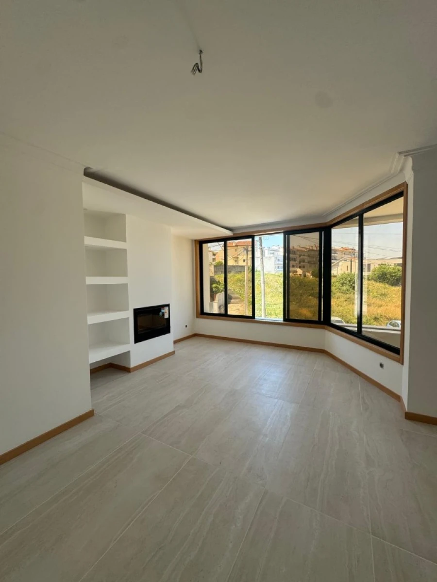 Quinta T4 para Venda em Gondomar (São Cosme), Valbom e Jovim Foto 5