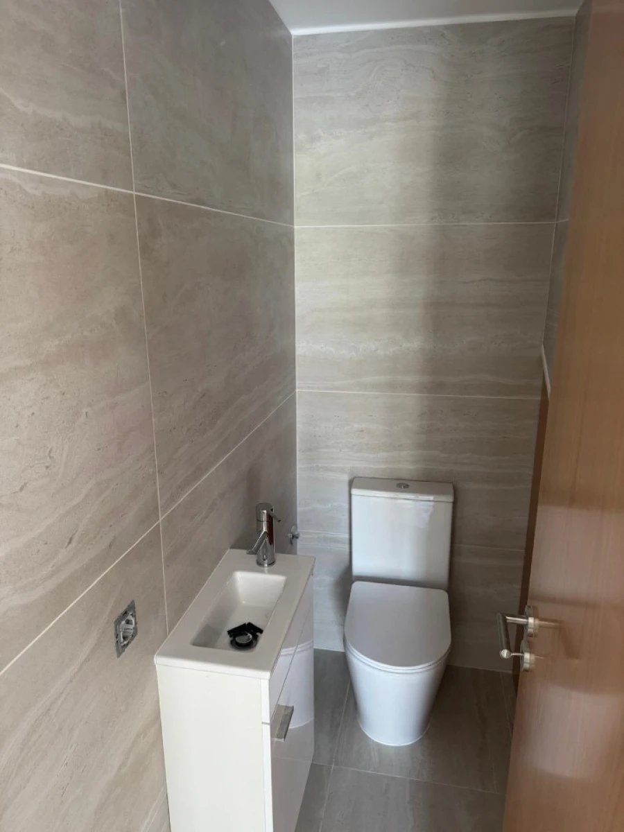 Quinta T4 para Venda em Gondomar (São Cosme), Valbom e Jovim Foto 9