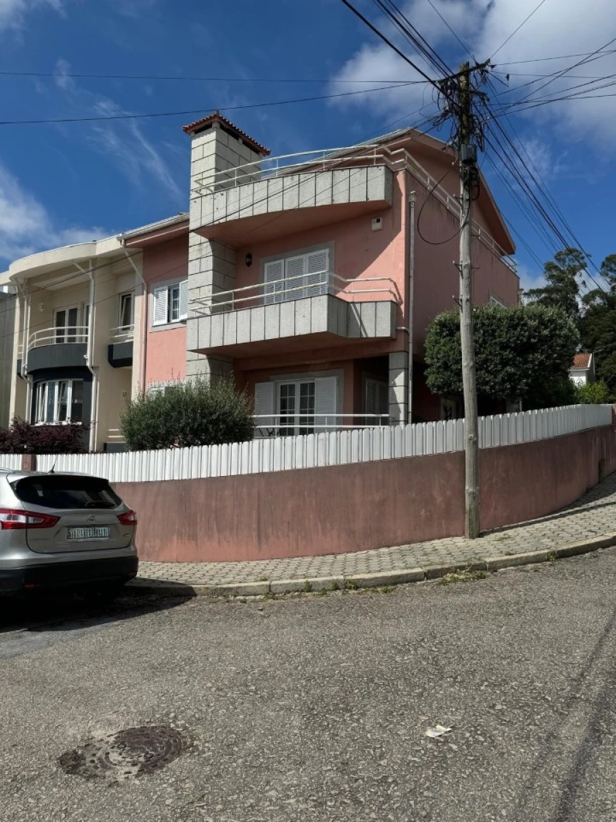 Moradia T4 para Venda em Mafamude e Vilar do Paraíso Foto 2