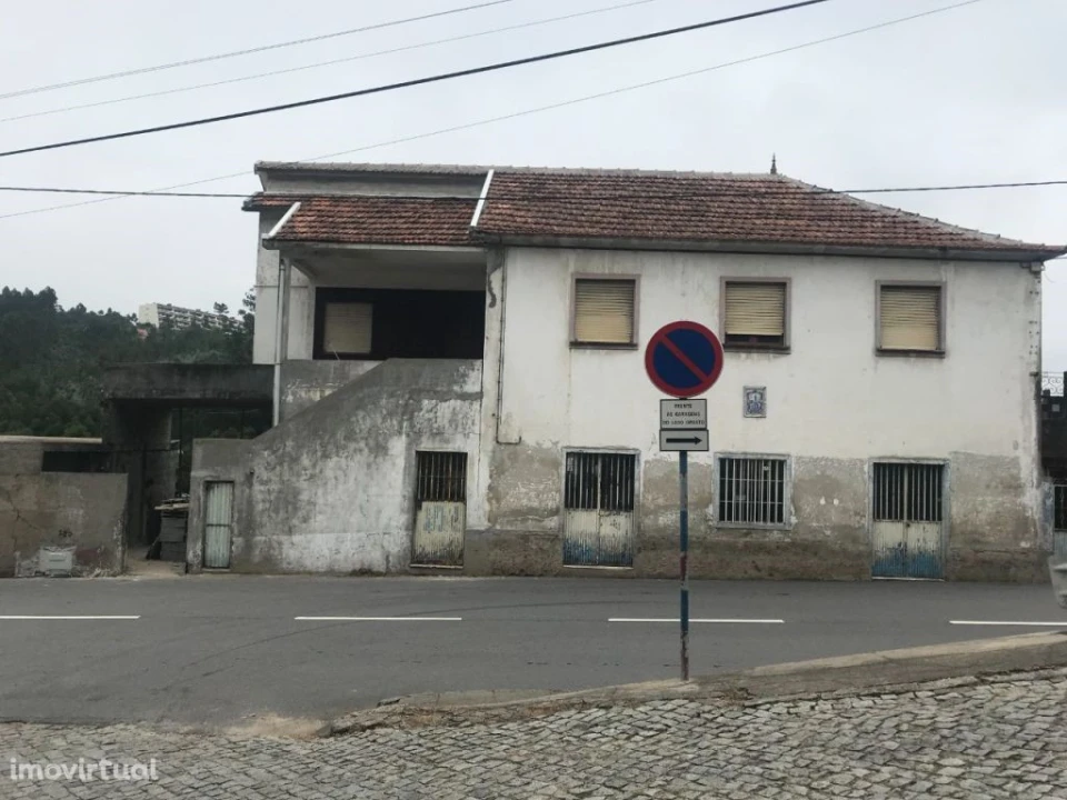 Moradia para Venda em Foz do Sousa e Covelo Foto 1