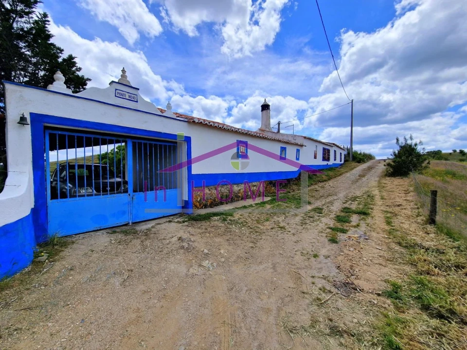 Moradia T4 para Venda em Santana da Serra Foto 29