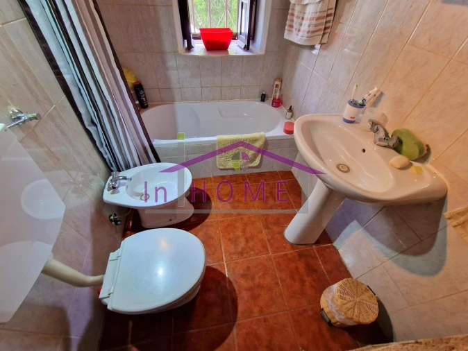 Moradia T4 para Venda em Santana da Serra Foto 16