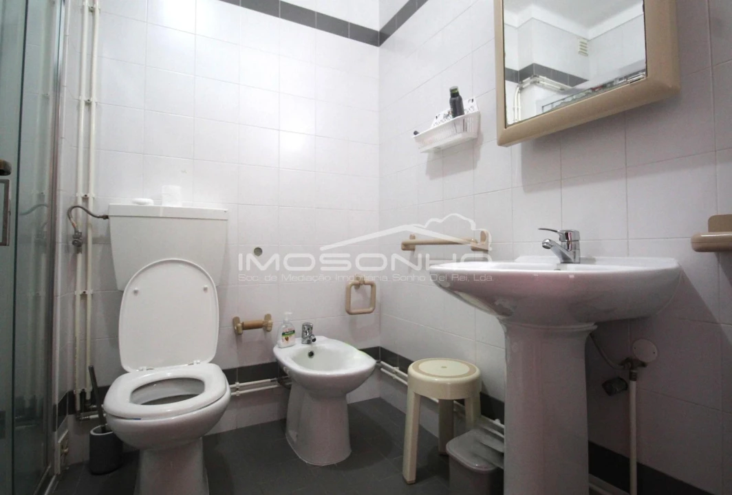 Apartamento T5 para Venda em Pataias e Martingança Foto 10